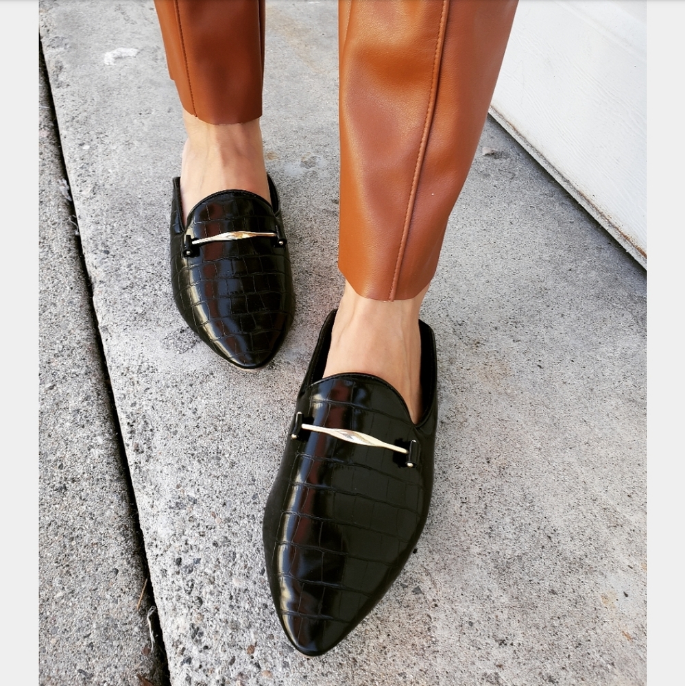 Price firm!The April// black croc print mule flat - Picture 2 of 8